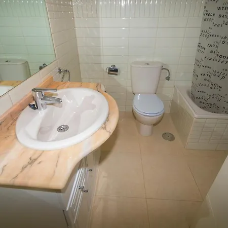 Апартаменти Apartamentos Ambar Beach